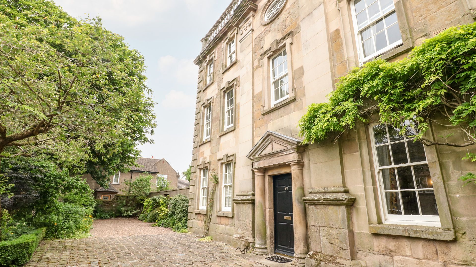Winster Hall photo 4