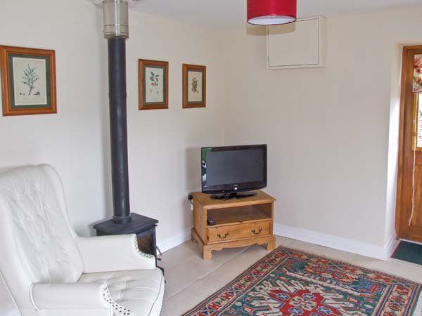Hollins Wood Bothy photo 2