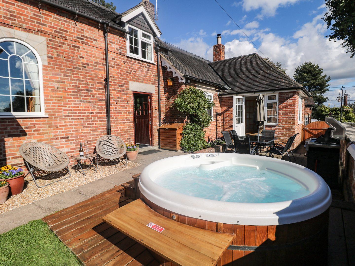 Orchard Cottage photo 1