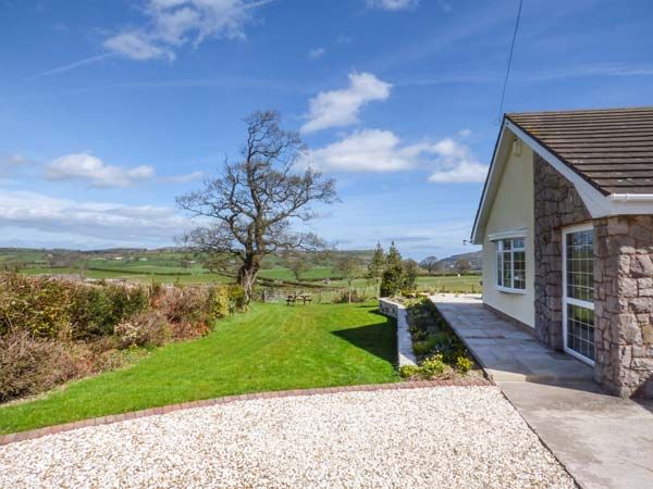 Bryn Tirion photo 8