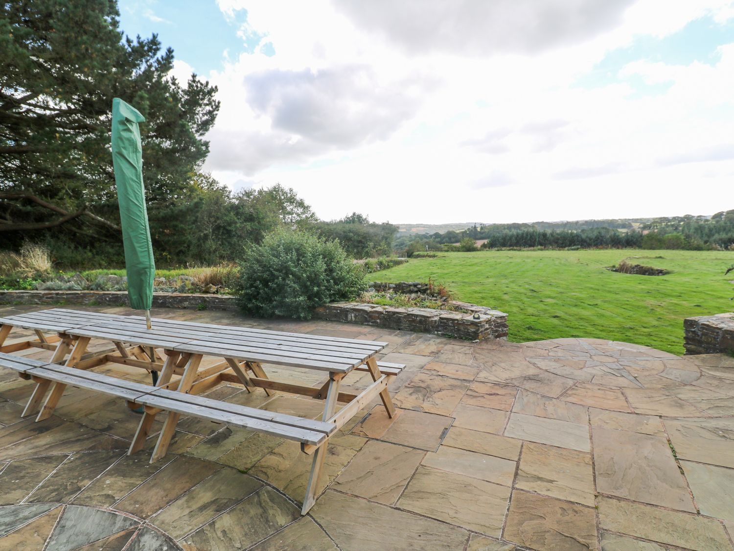 Tregoninny Vineyard and Woodland Farmhouse photo 7