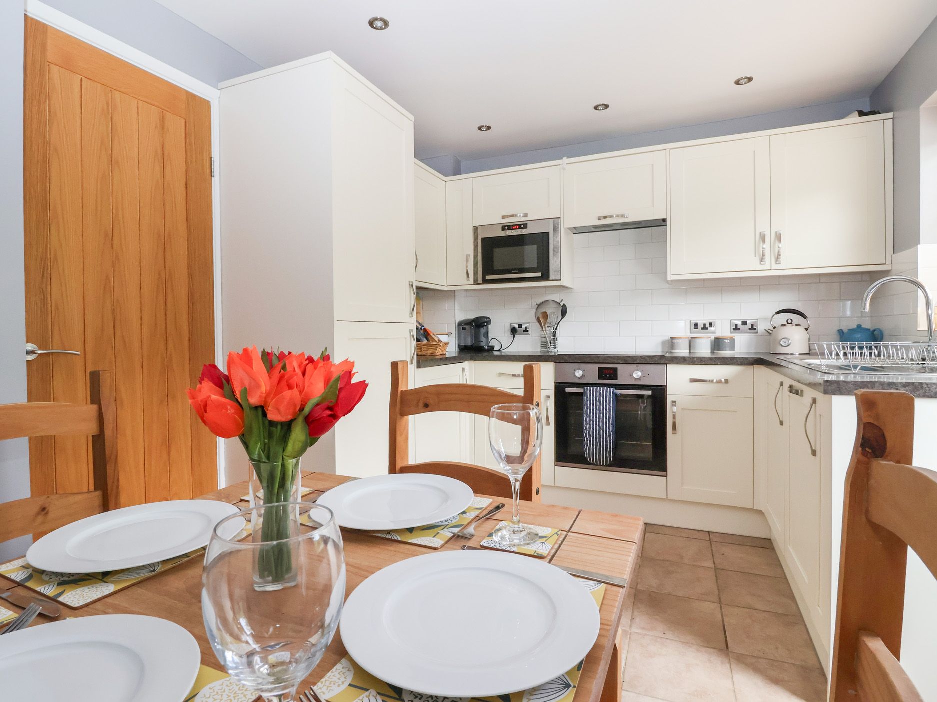 17 Fewster Way photo 7