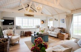 Lligwy Beach Cottage reviews