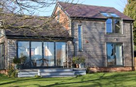 Vitula Cottage
