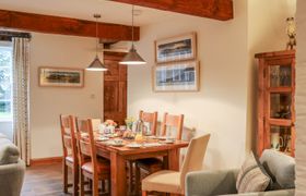 Court Prior Cottage reviews
