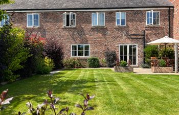 Oulton Barn House