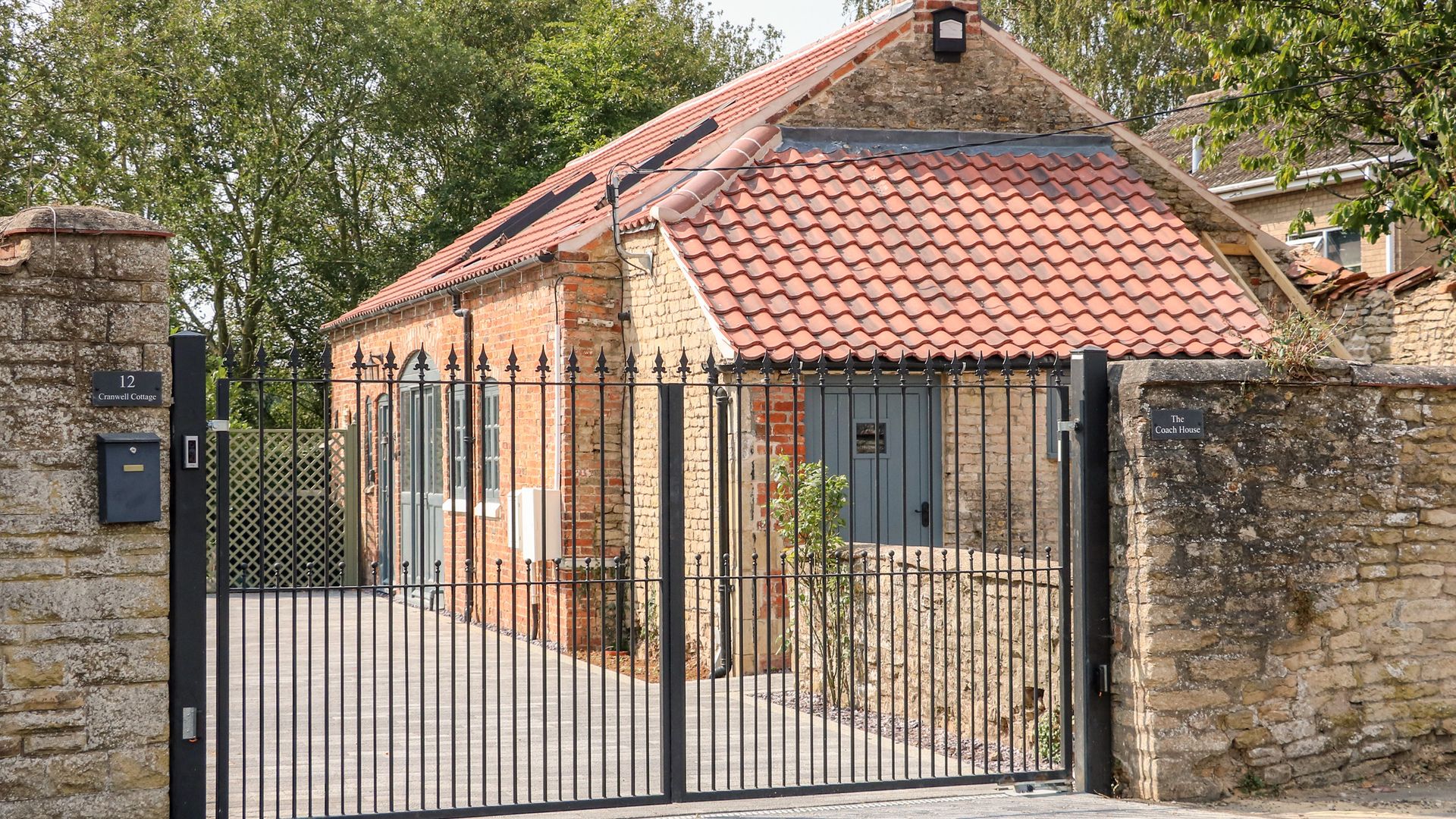 The Coach House photo 7
