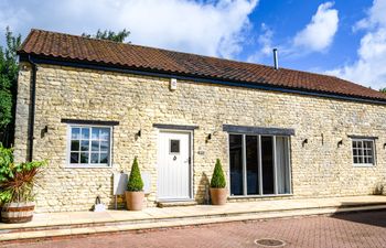 Farmcourt Barn 55 Eastfield Lane