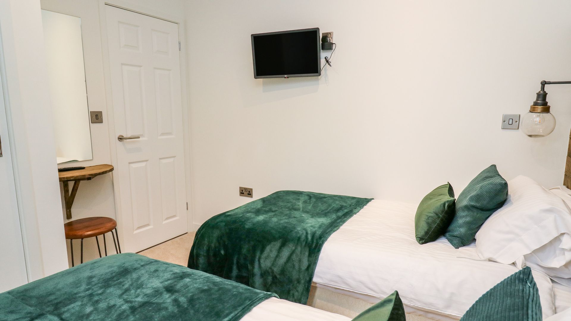 Sycamore Lodge photo 7