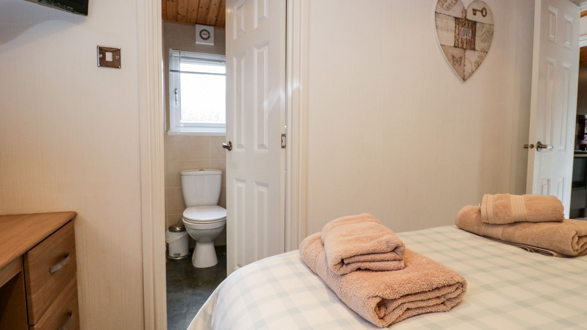 Striding Edge Lodge photo 7