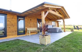 Bacheiddon Log Cabin reviews