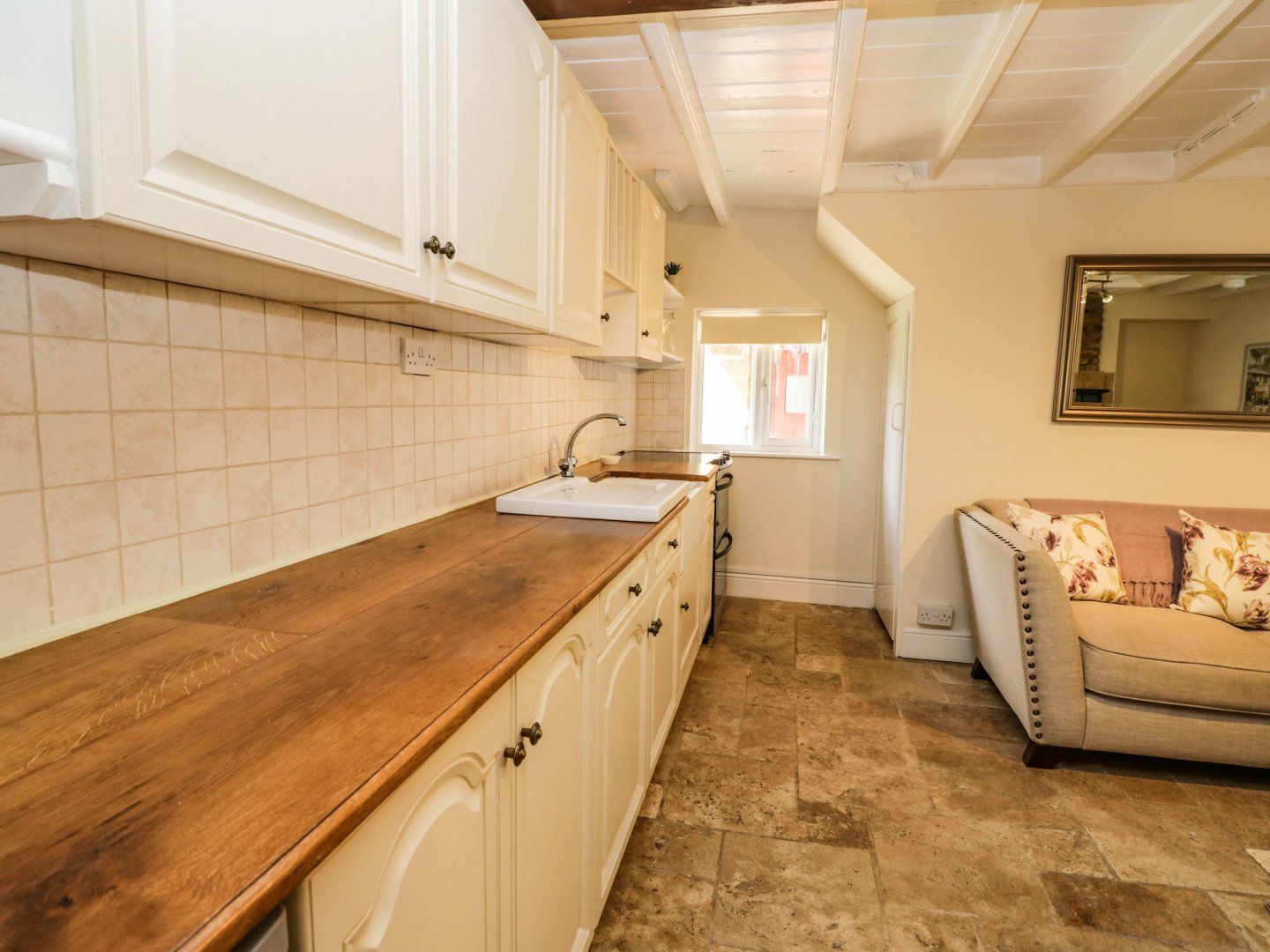 Chapel Cottage photo 8