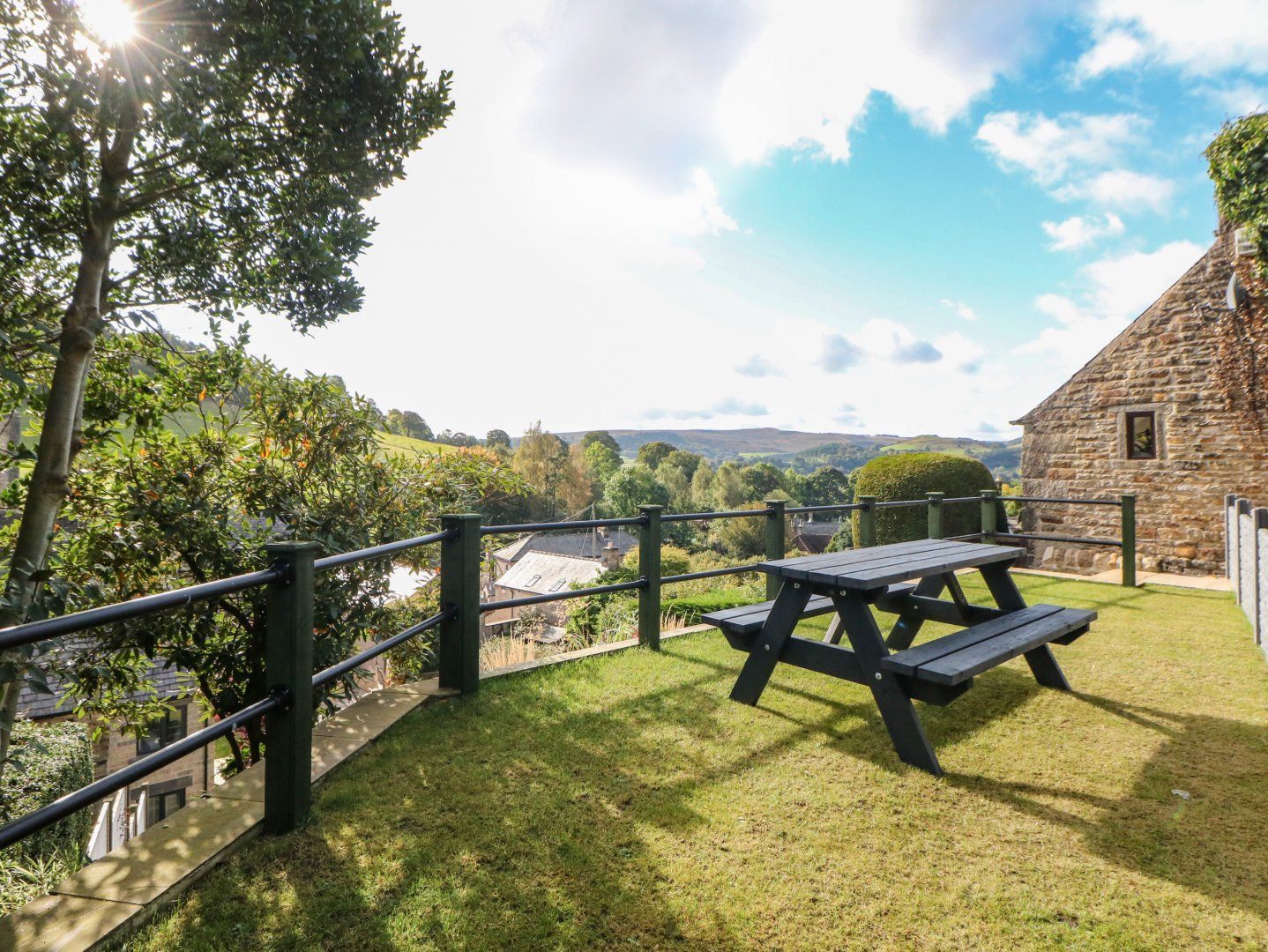 1 Orchard View photo 3
