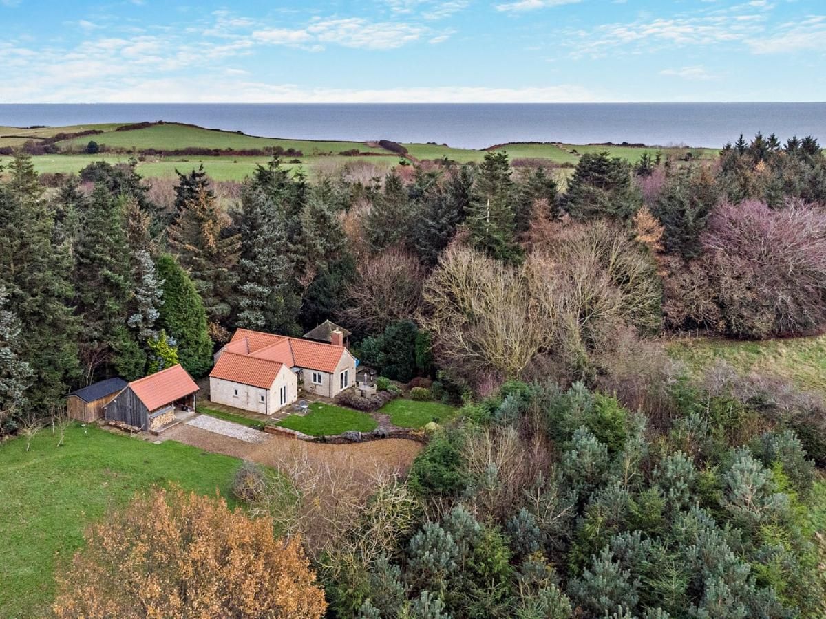 Cottage in North Yorkshire photo 1