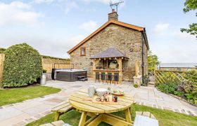 House in North Wales reviews