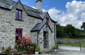 House in North Wales reviews