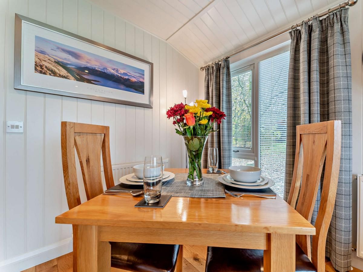 Log Cabin in Glasgow and Clyde Valley photo 6