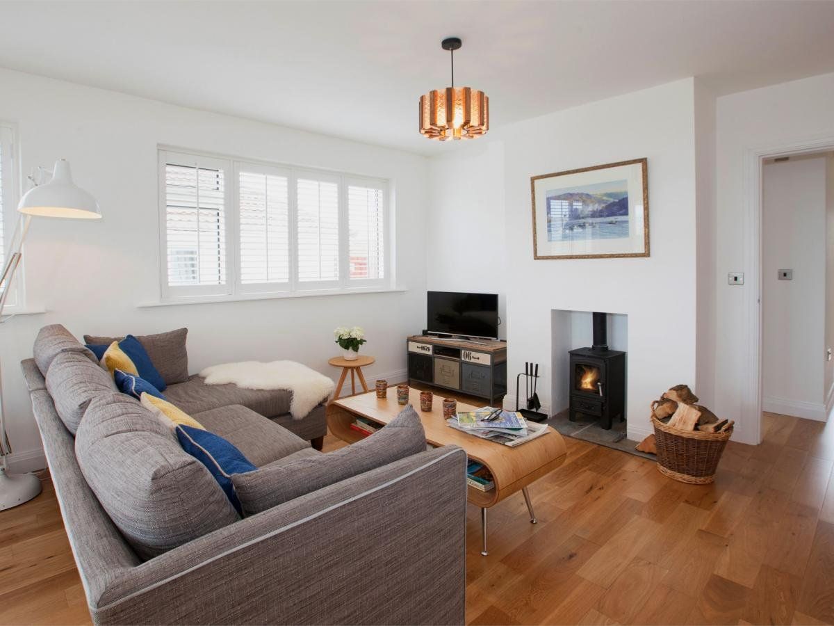 Bungalow in East Riding photo 2