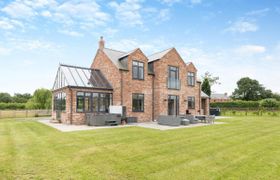 House in Mid Wales reviews