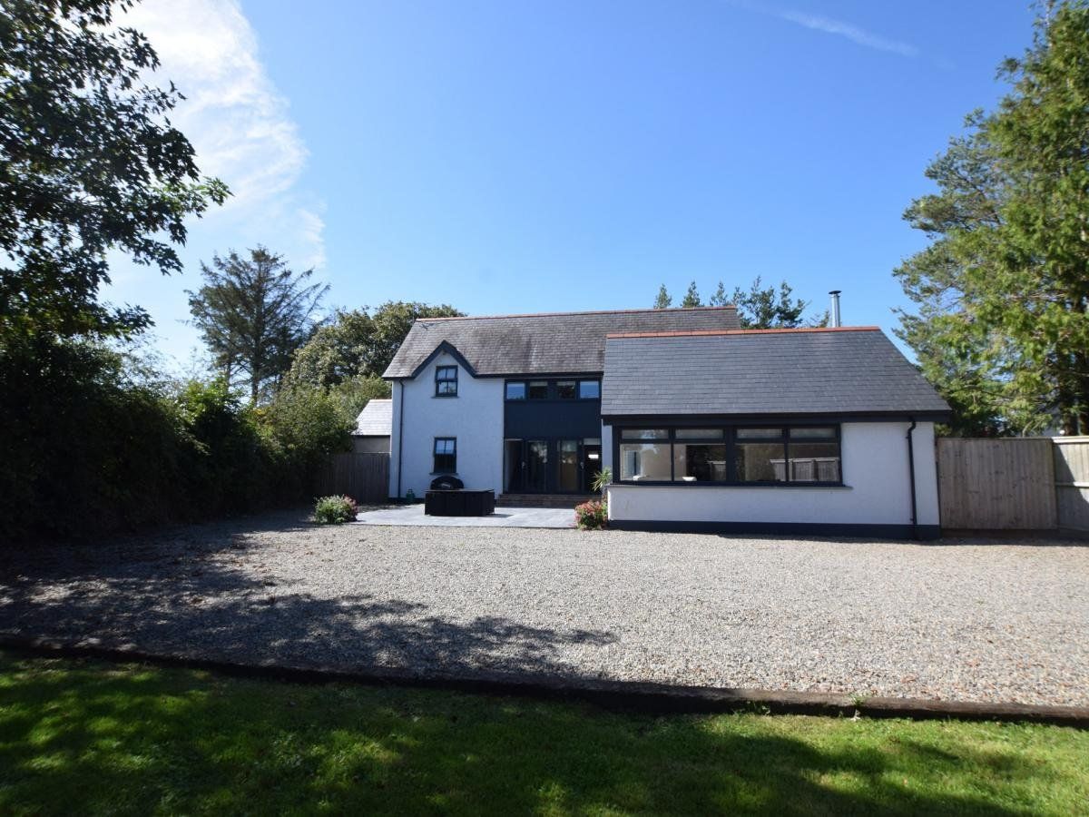 House in West Wales photo 1