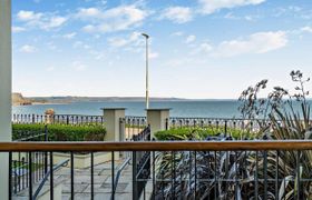 Apartment in West Wales reviews