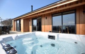 Log Cabin in Fife reviews
