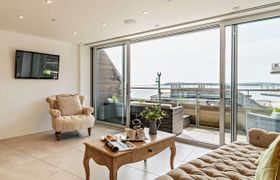 Apartment in West Wales reviews