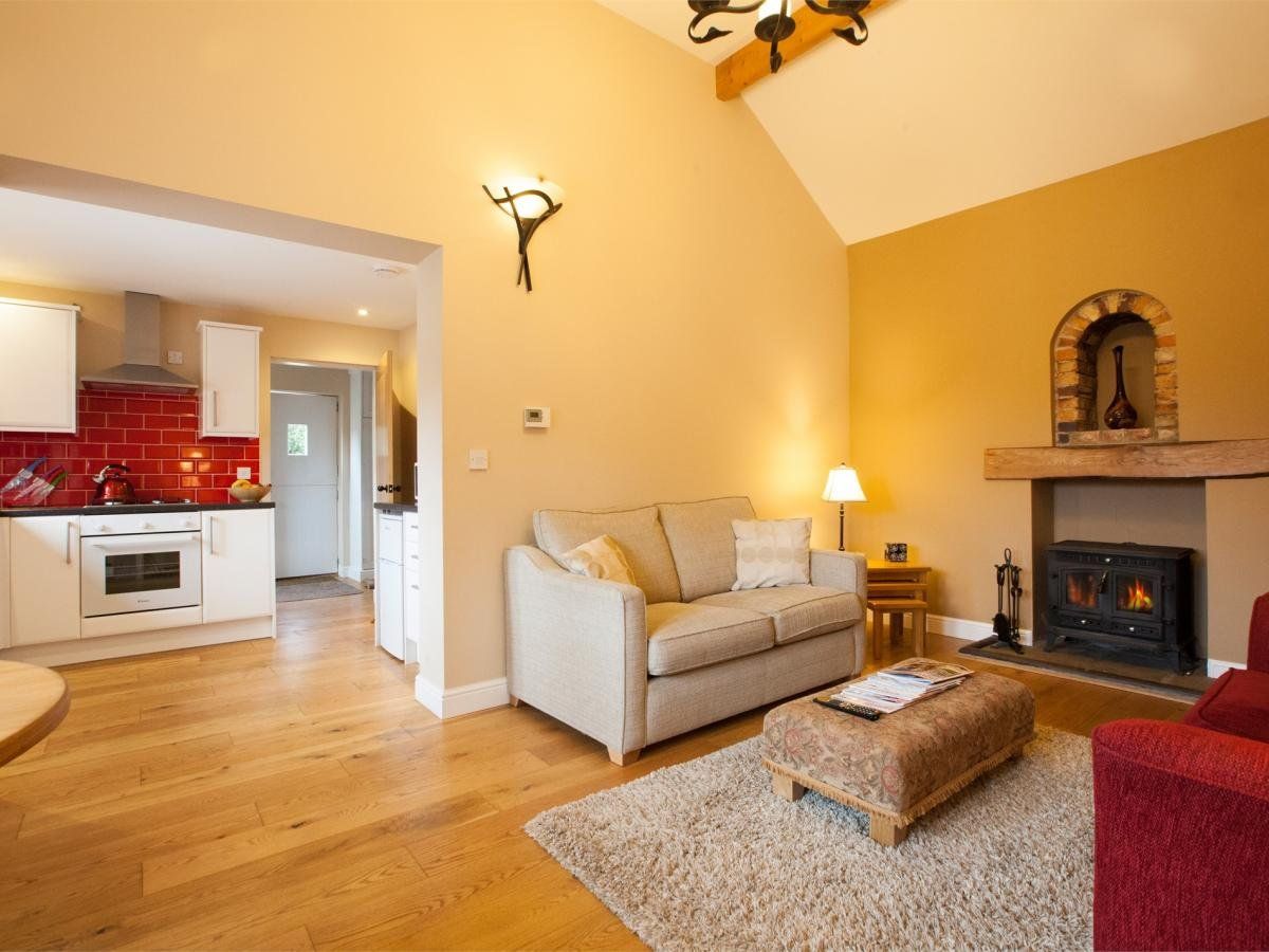 Cottage in East Riding photo 2