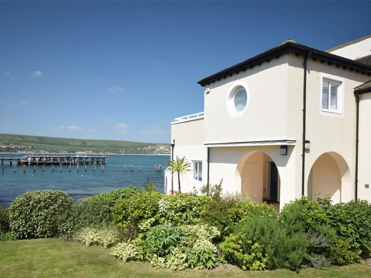 Apartment in Dorset photo 1