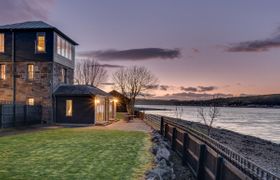 Cottage in The Highlands reviews