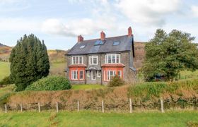 House in North Wales reviews