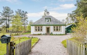 Cottage in The Highlands reviews