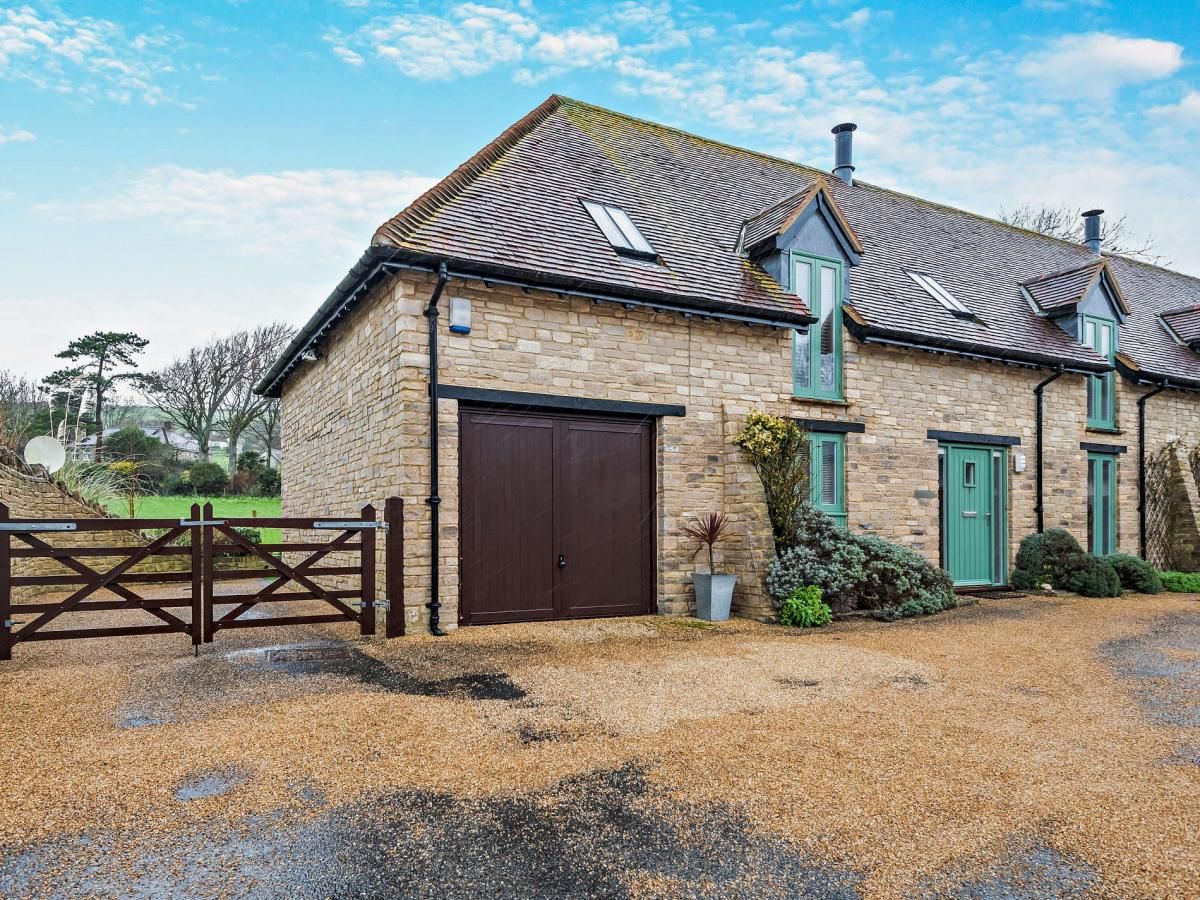 Barn in Dorset photo 1