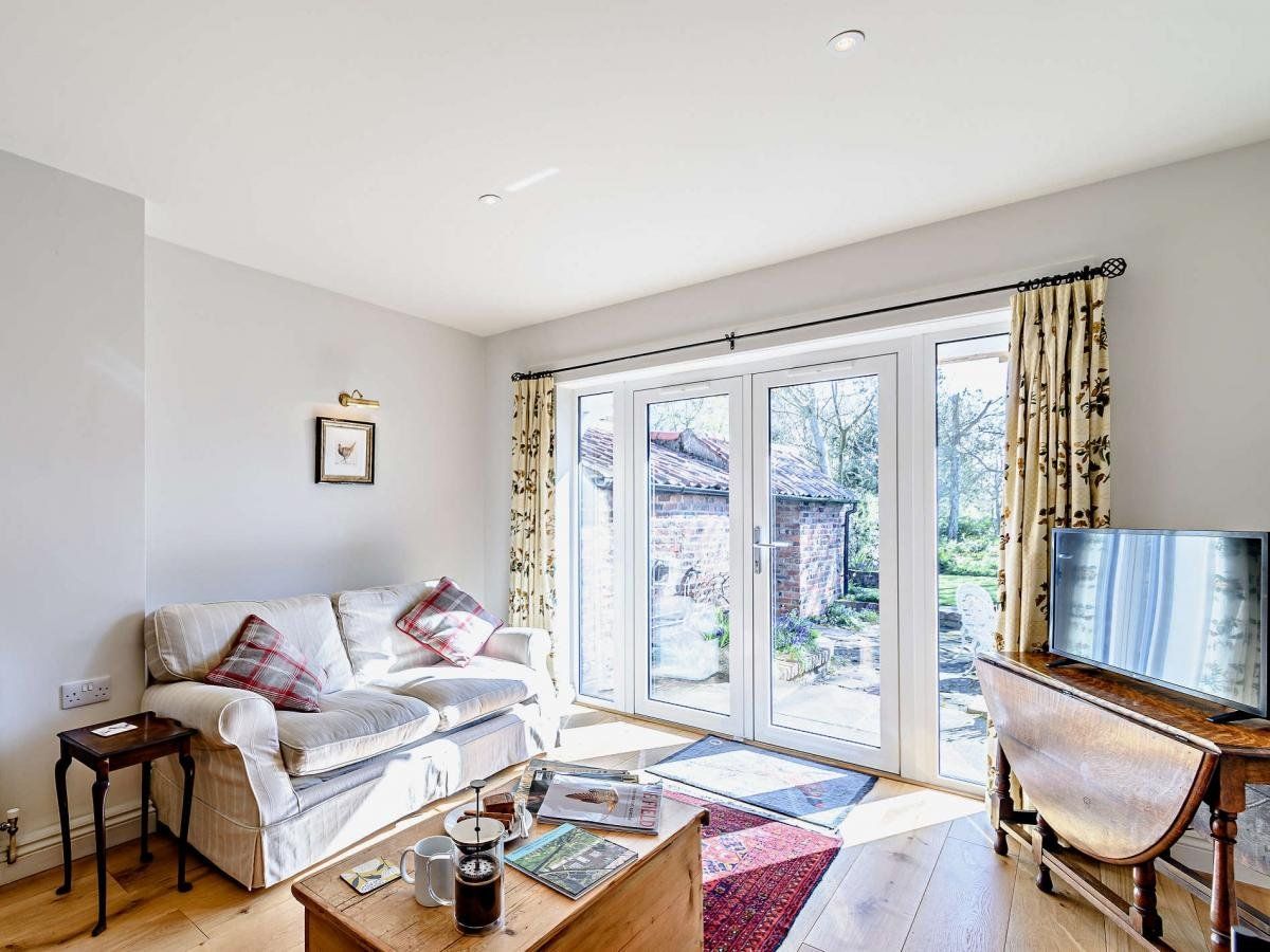 Cottage in East Riding photo 4