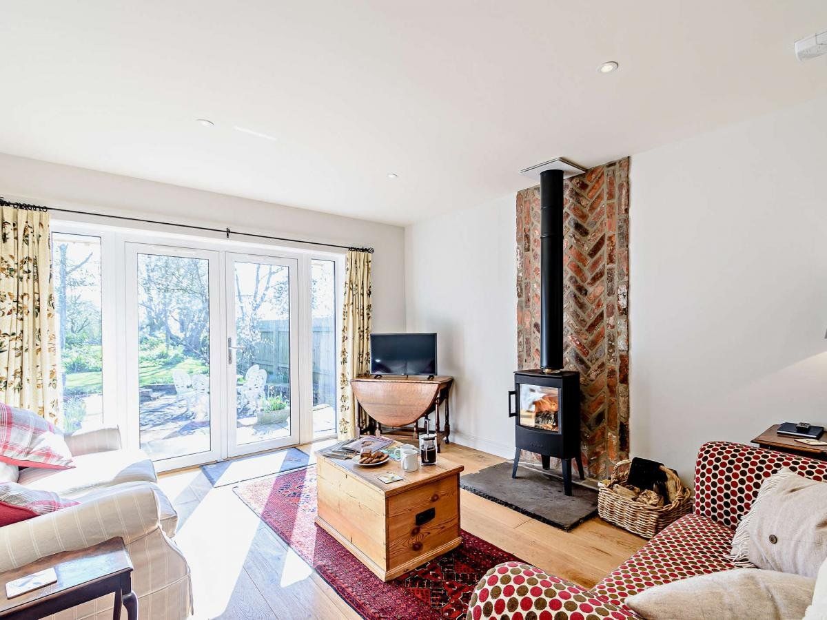 Cottage in East Riding photo 3