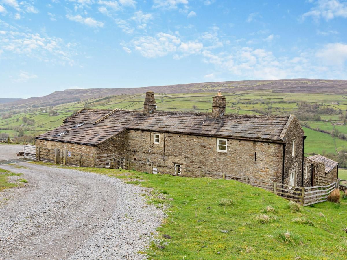 Cottage in North Yorkshire photo 1