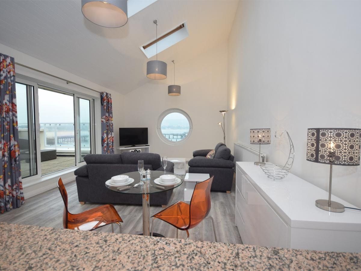Apartment in Dorset photo 2