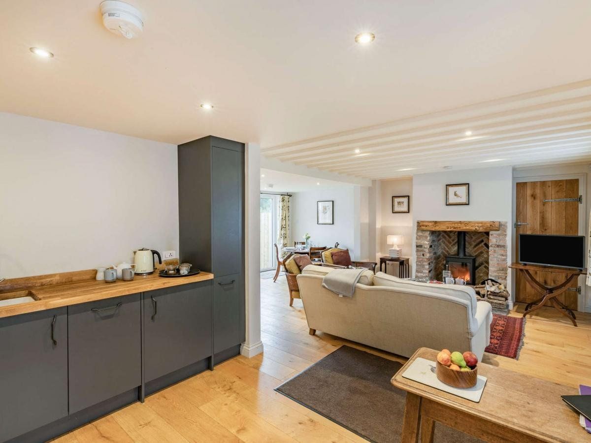 Cottage in East Riding photo 4