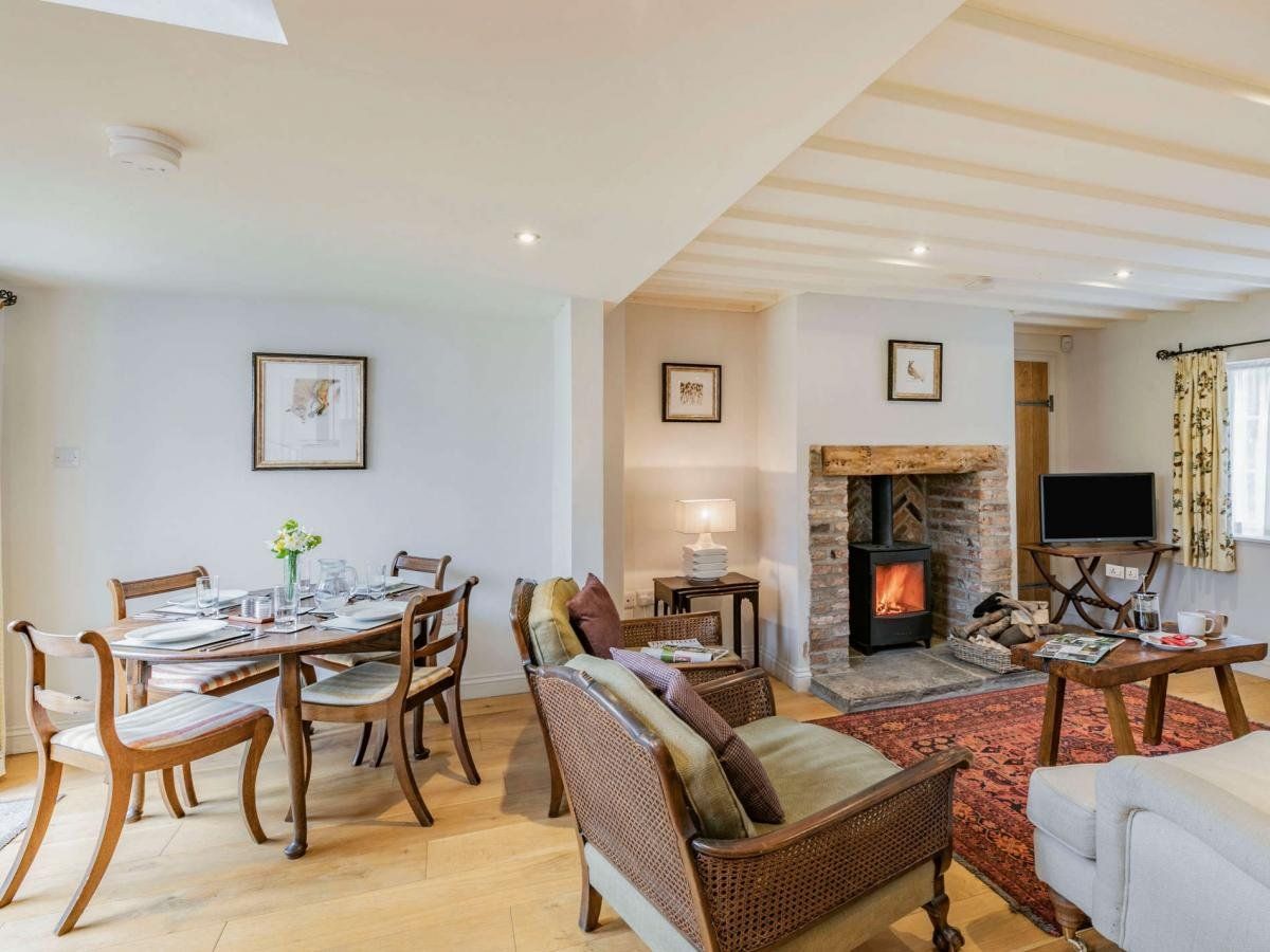 Cottage in East Riding photo 3