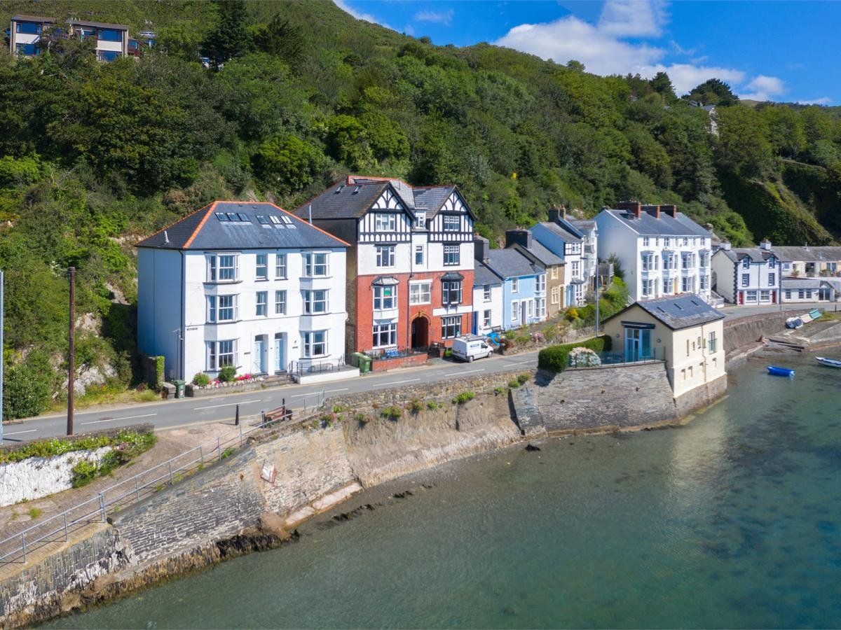 House in North Wales photo 1