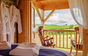 Log Cabin in South Cornwall