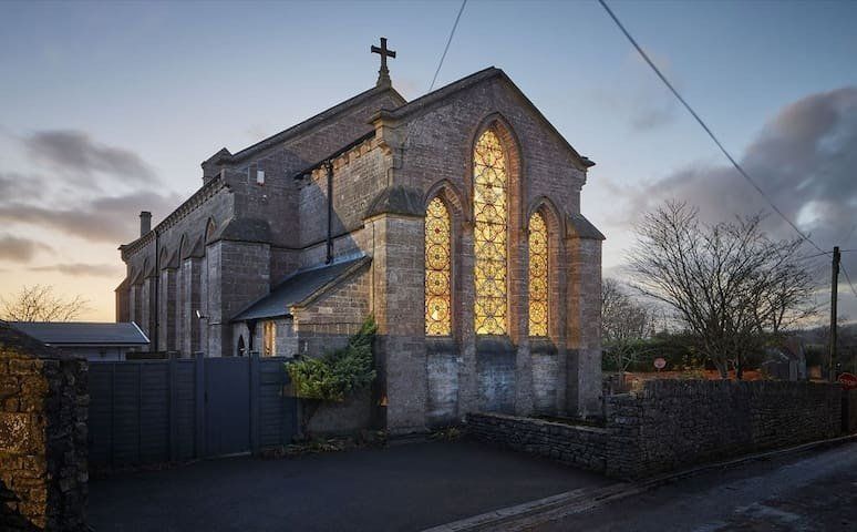 Gothic Church photo 1
