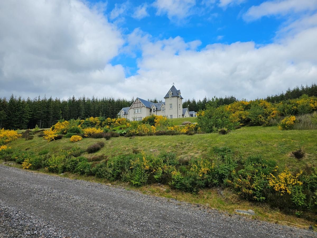 House in The Highlands photo 1