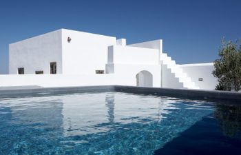 Santorini Serenity