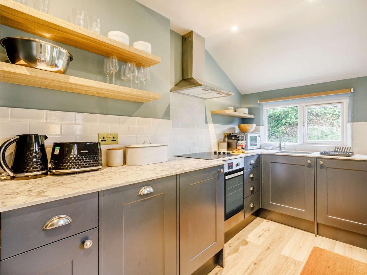 Apartment in Dorset photo 6