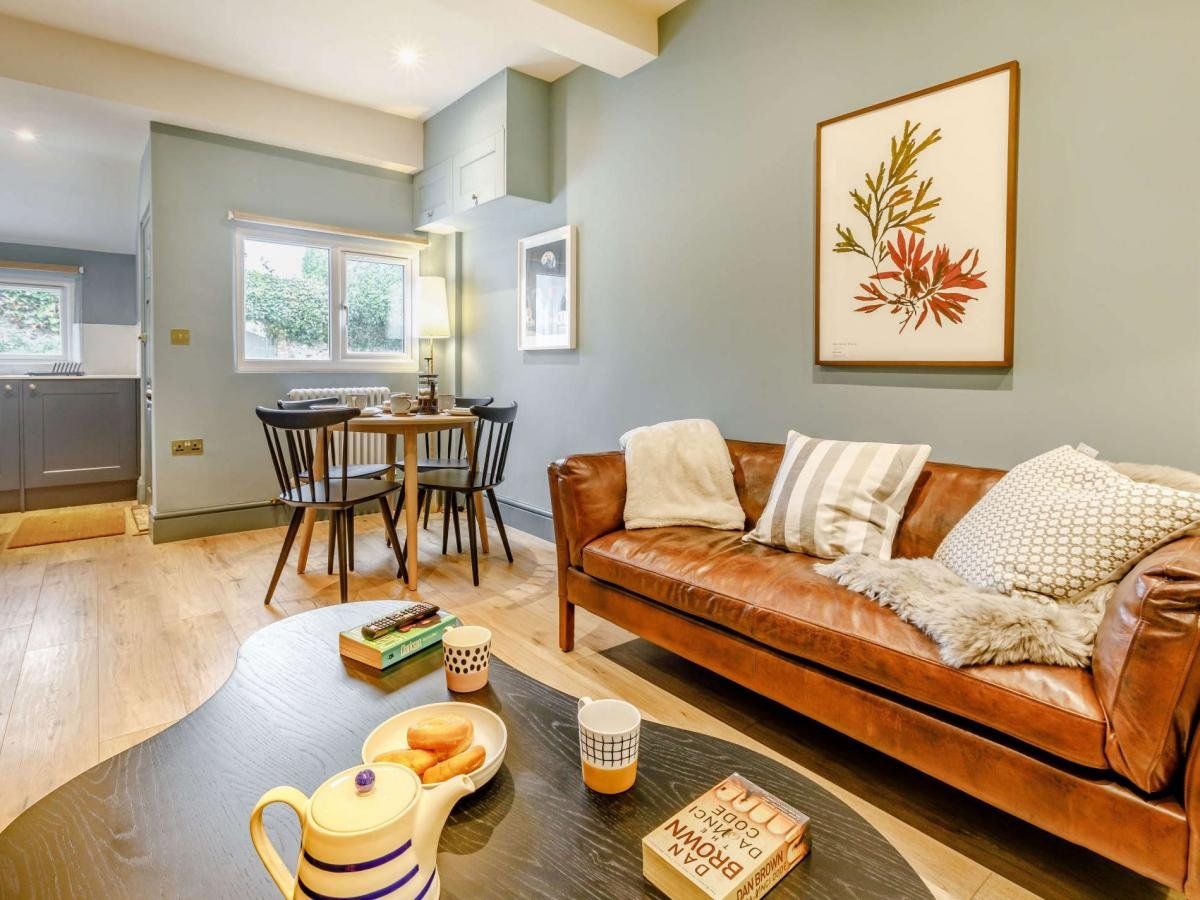 Apartment in Dorset photo 2
