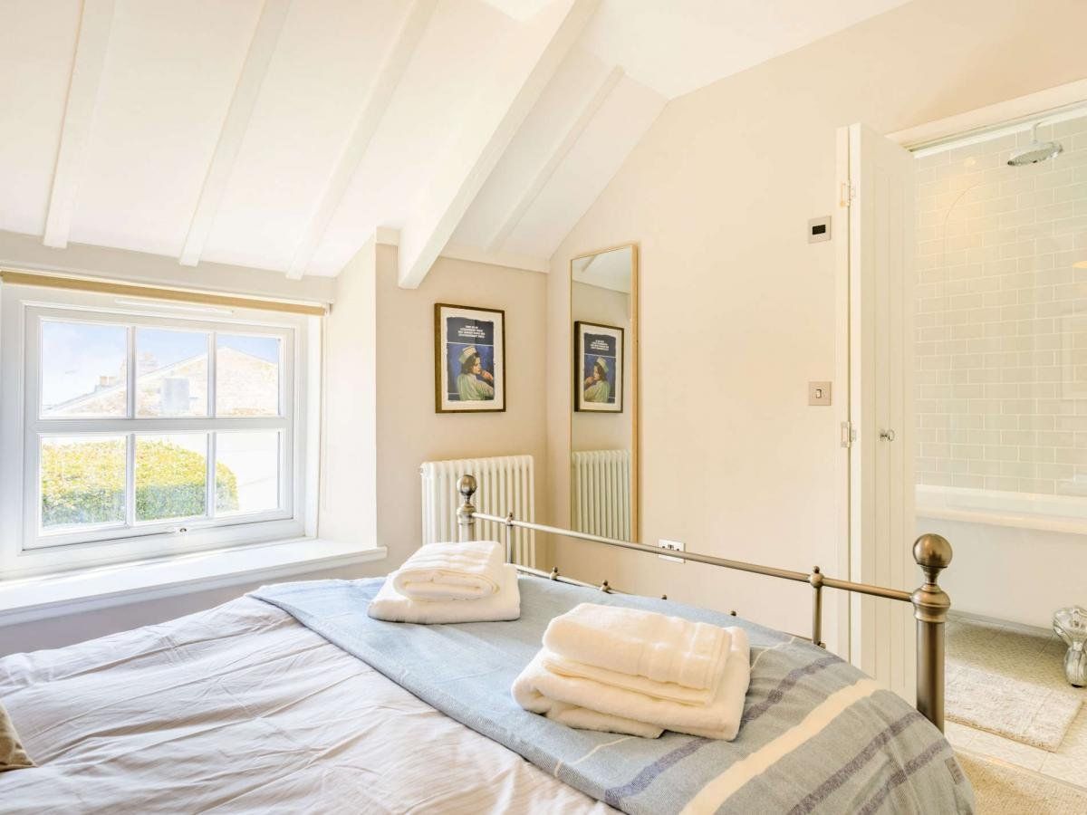 Apartment in Dorset photo 9