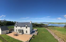 Marine Manor - Luxurious Home - Westport Quay
