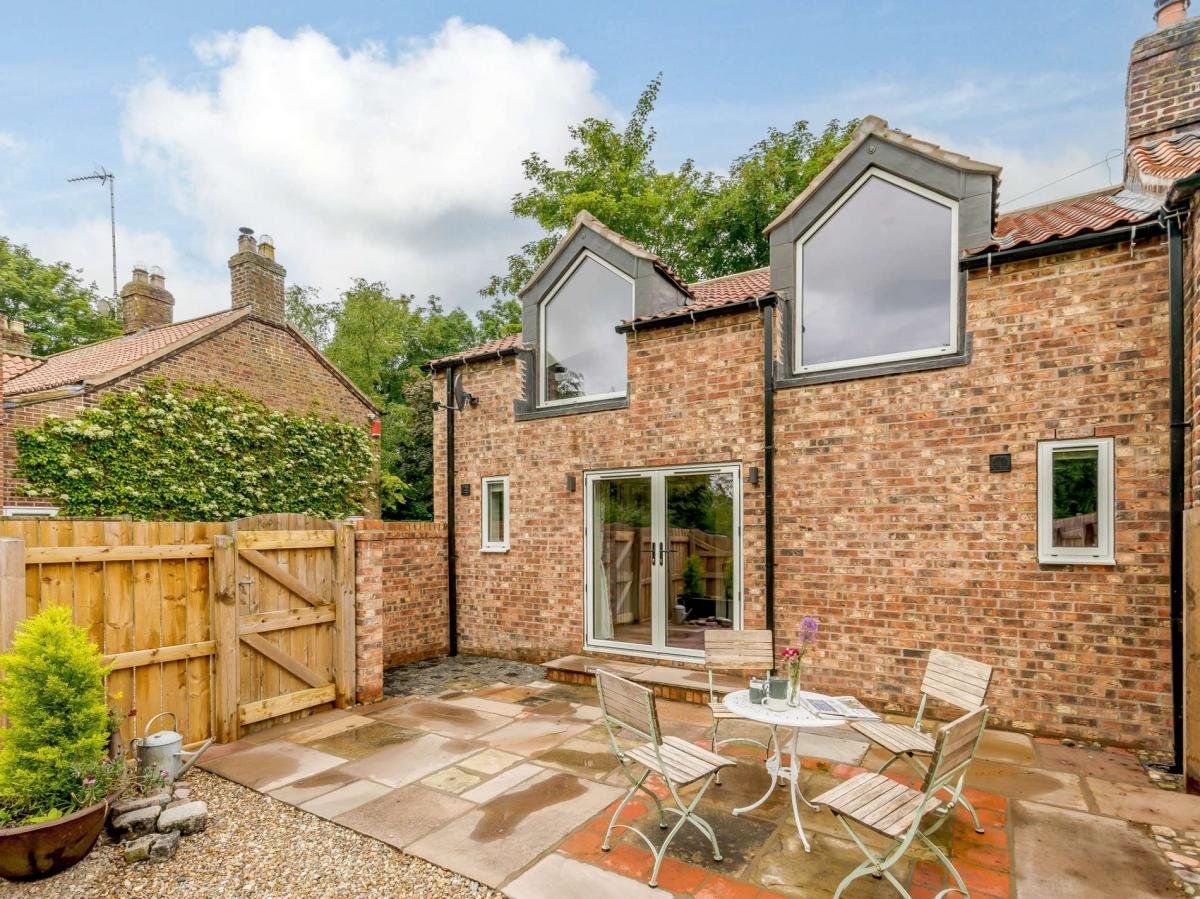 Cottage in East Riding photo 6