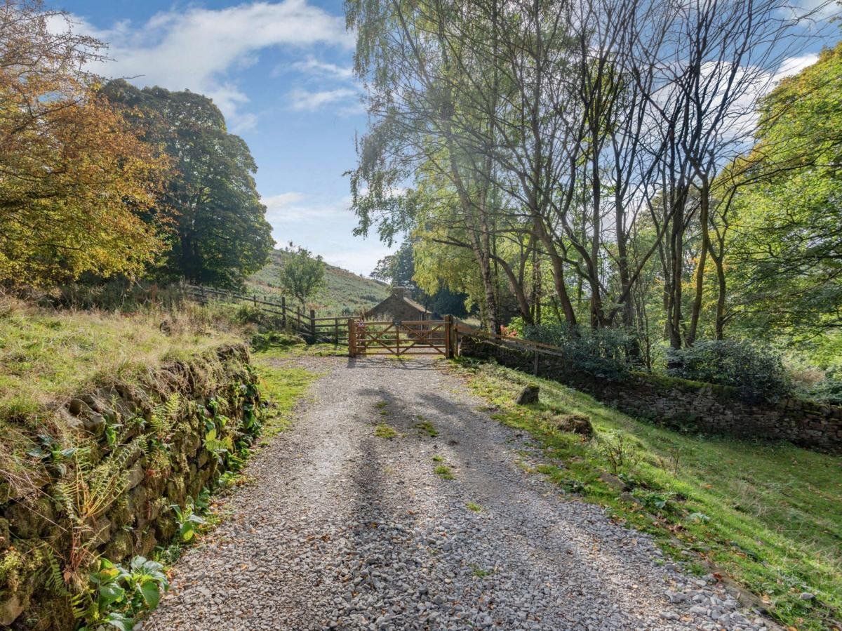 Cottage in Derbyshire photo 2